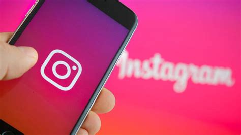 Instagram ve Facebook çöktü mü neden açılmıyor? Instagramda sorun mu var?